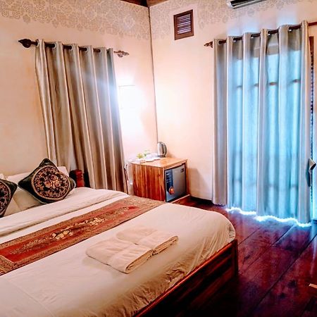 Ireenkevin Guesthouse Luang Prabang Exterior photo