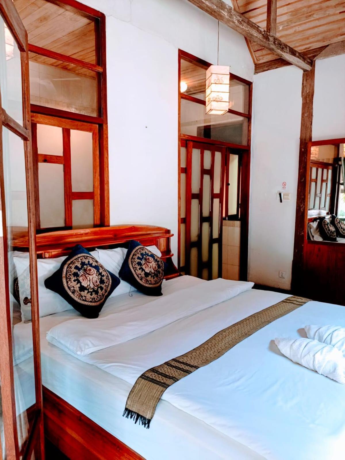 Ireenkevin Guesthouse Luang Prabang Exterior photo