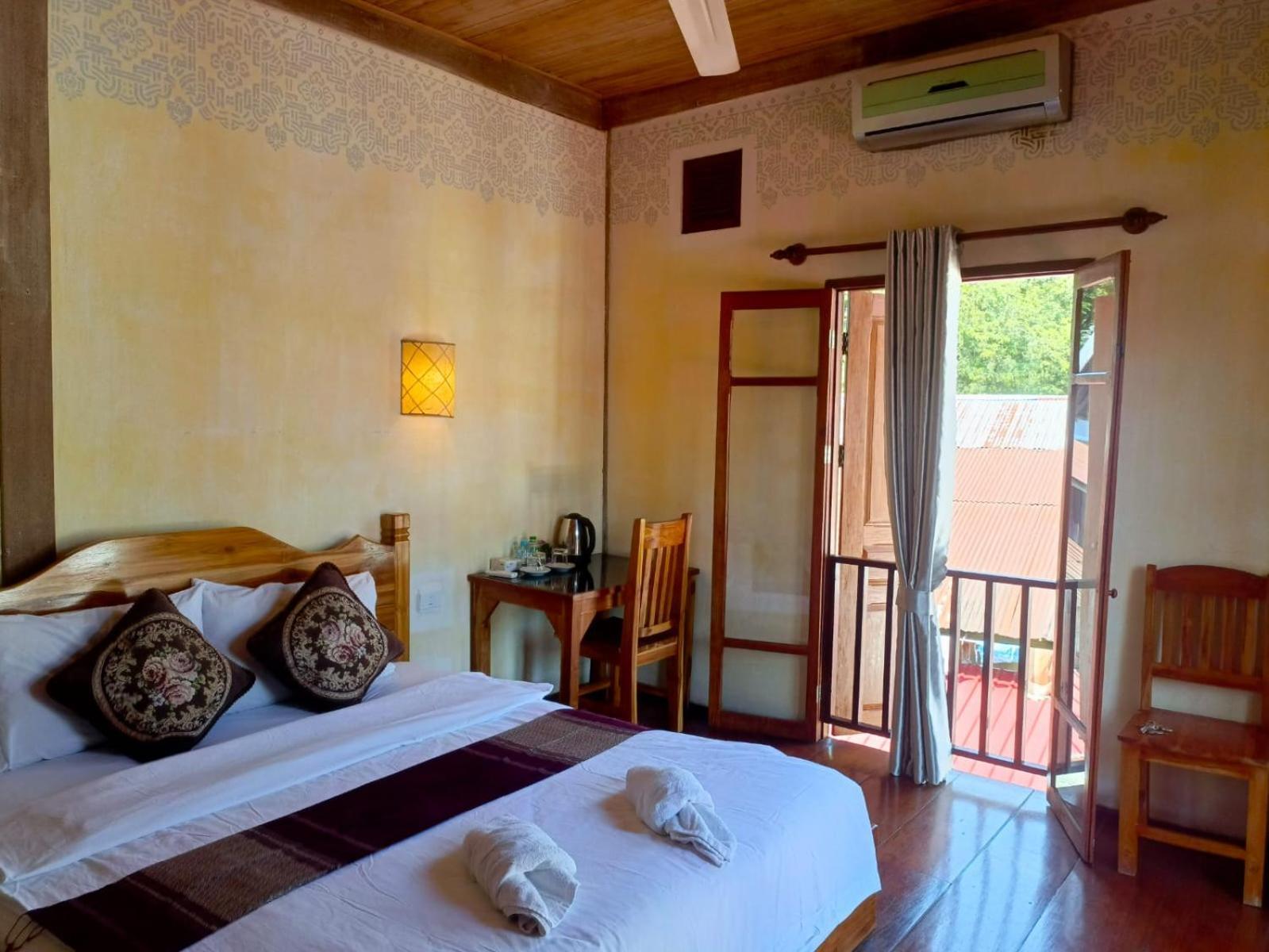 Ireenkevin Guesthouse Luang Prabang Exterior photo